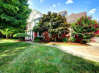 6402 Keith Springs Cir, Windy Hills, KY 40207