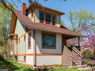 152 E Burlington St, Riverside, IL 60546