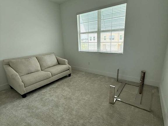 3rd image of 9943 Key Haven Rd