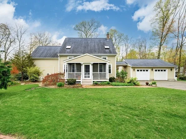 6 Pheasant Ln, South Hadley, MA 01075