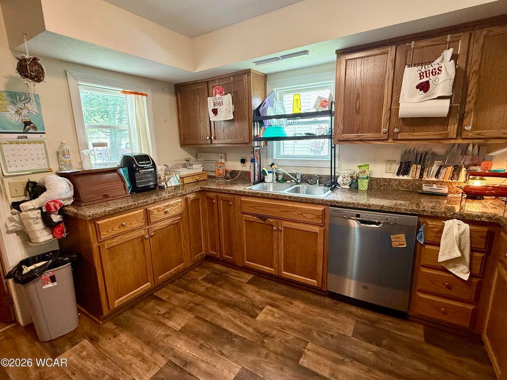 303 N Front St, Alger, OH - View 3