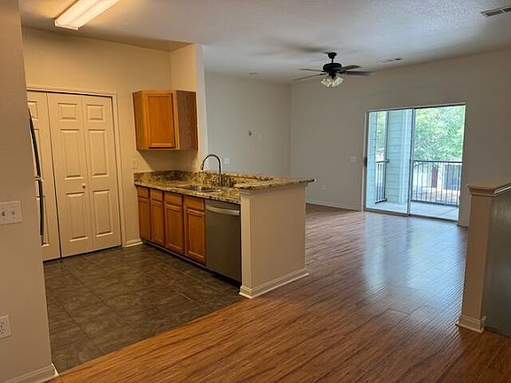 4th image of 447 W Longleaf Dr APT 1416