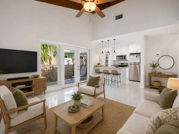 410 SE 13th St APT 2, Fort Lauderdale, FL 33316