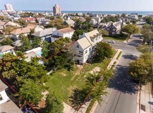 1 N Cornwall Ave, Ventnor, NJ 08406