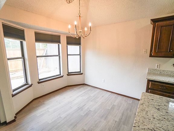 4th image of 1608 Eagle Nest Dr