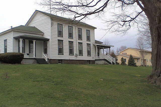 4 Dorchester Dr.