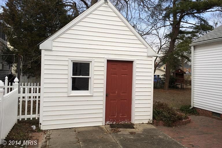 2nd image of 117 Belvedere Ave