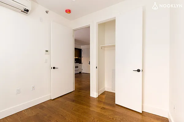 Rented by Nooklyn NYC LLC | media 82