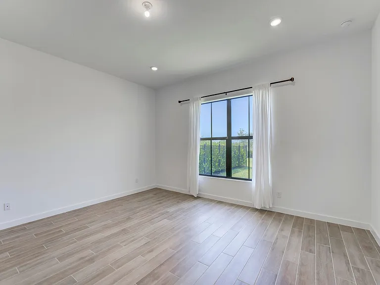 19708 Weathervane Way — Photo 15