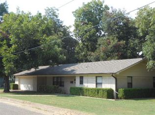 809 SE Monroe St, Idabel, OK 74745