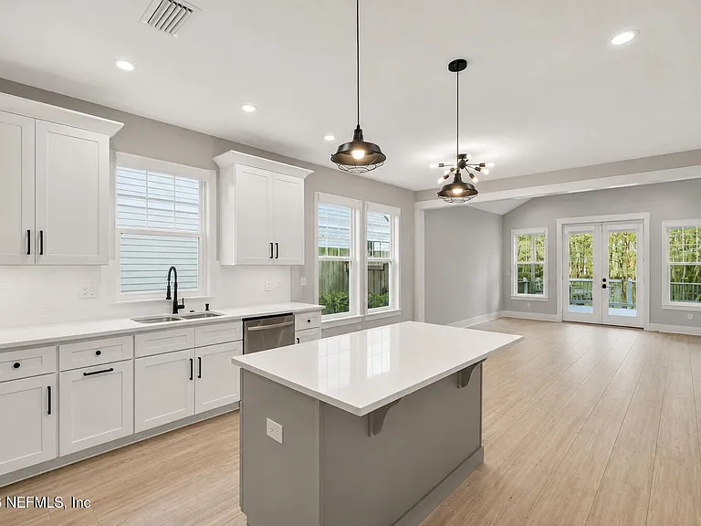 3 Solano Ave — Photo 4