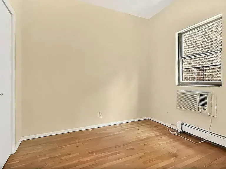 341 Lexington Ave #4-R — Photo 4