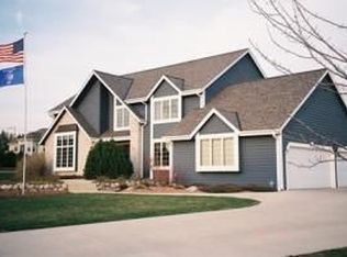 5550 S Berkshire Ct, New Berlin, WI 53151