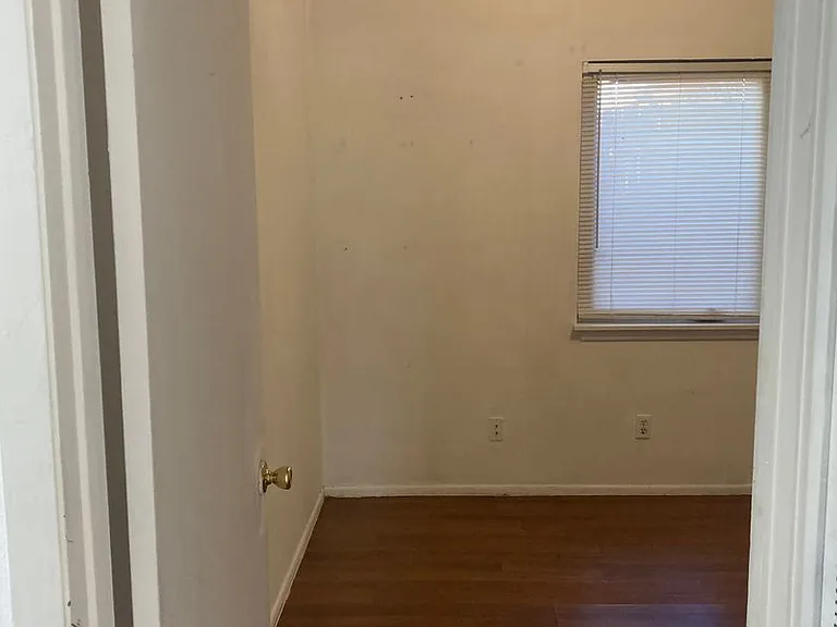 406 Griffin St #A — Photo 16