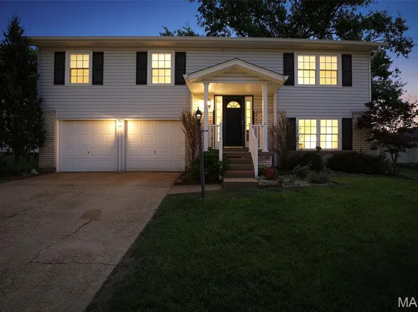 5572 Brookton Way, Saint Louis, MO 63128