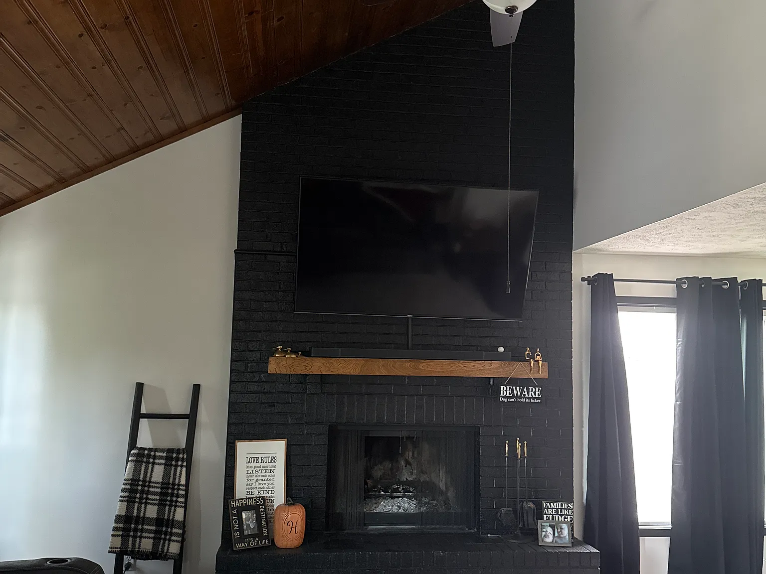 3 bed, 2.5 bath, 2537 sqft, $2,500 — Photo 3