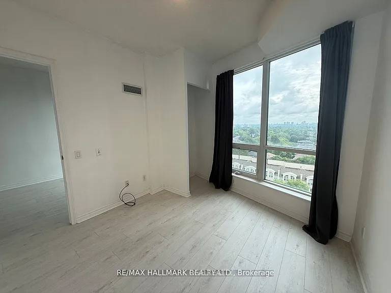 60 Byng Ave #1209 — Photo 11