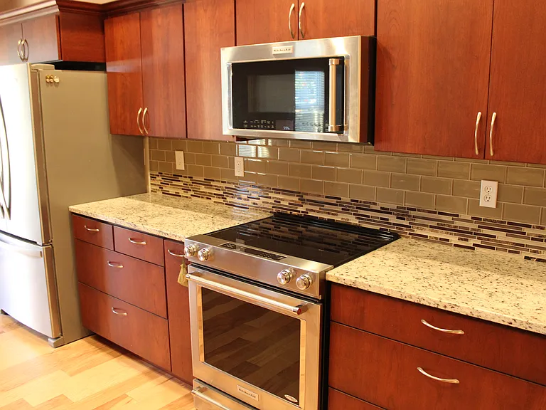 1409 E Raymond Dr — Photo 12