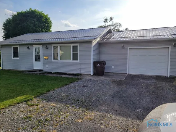 569 N Johnson St, Ada, OH 45810