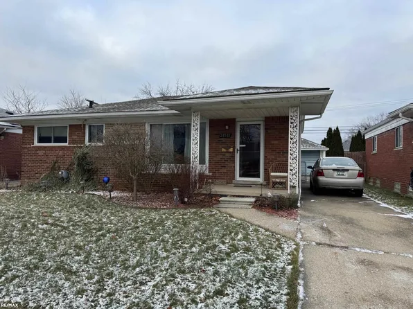 24545 Ridgecroft Ave, Eastpointe, MI 48021