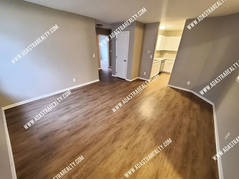 121 Ames St — Photo 20