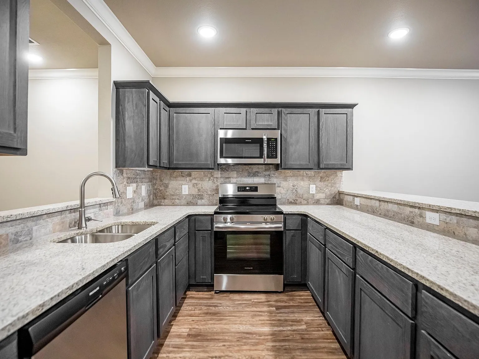 101 N Allen St — Photo 1
