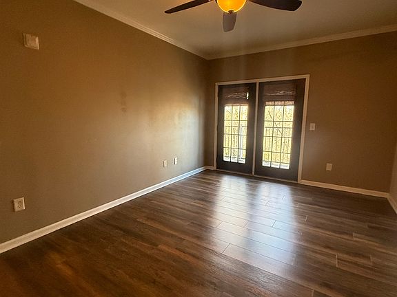 4th image of 300 Vista Lake Dr APT 205