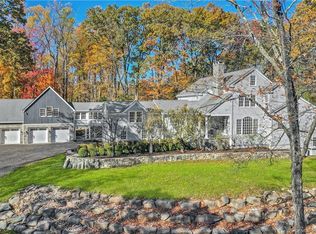 4 Pink Cloud Ln, Weston, CT 06883