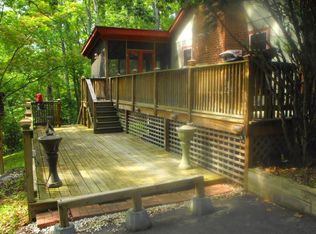 373 Gray Fox Rd, Harpers Ferry, WV 25425