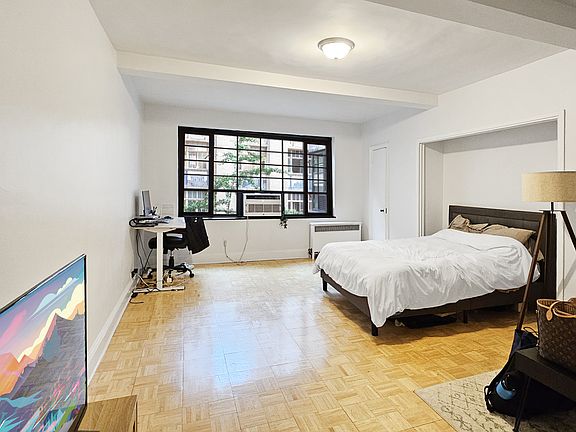 2nd image of 840 2nd Ave #6