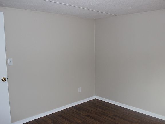 5th image of 625 Elmwood Dr