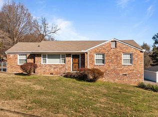 5600 Paula Rd, Knoxville, TN 37912