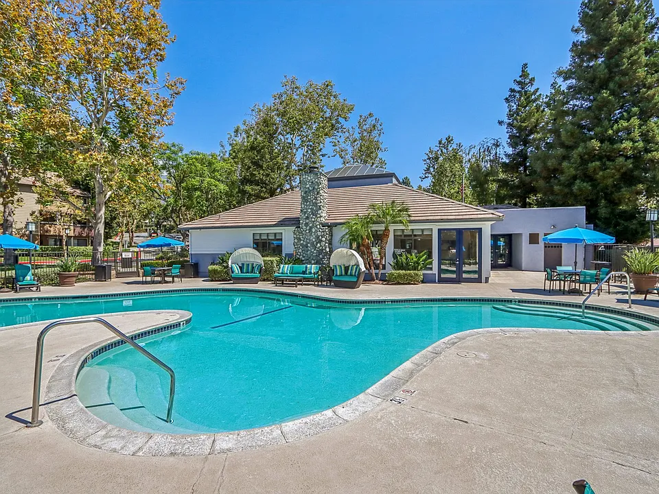 Creekside Alta Loma