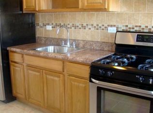 413 Putnam Ave APT 3, Brooklyn, NY 11216