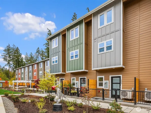 1359 Nolta Loop NE, Bainbridge Island, WA 98110