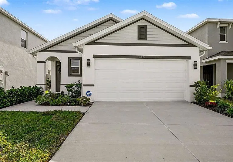 6298 Wandering Willow Dr — Photo 1