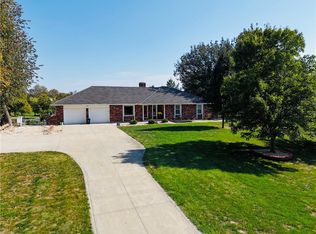 5805 Palomino Dr, Saint Joseph, MO 64505
