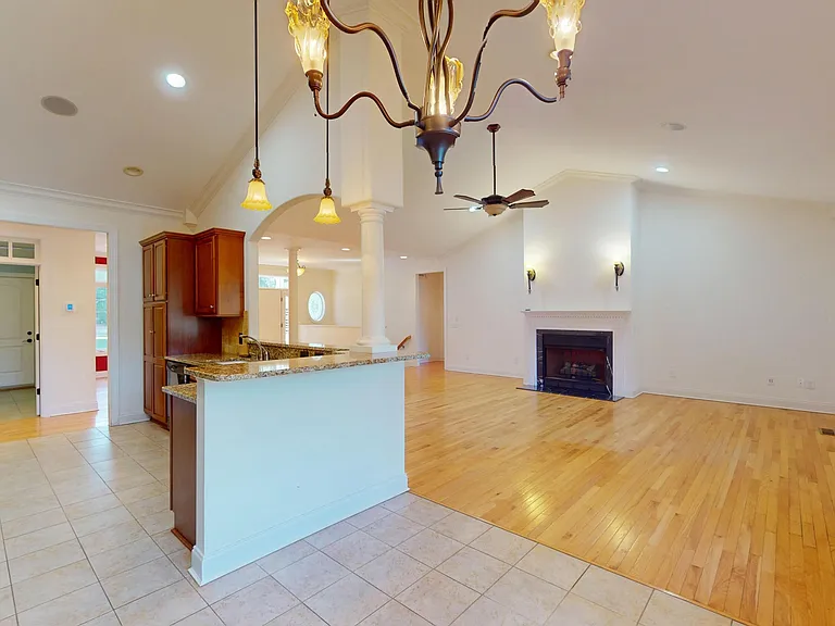 110 Josephs Point — Photo 15