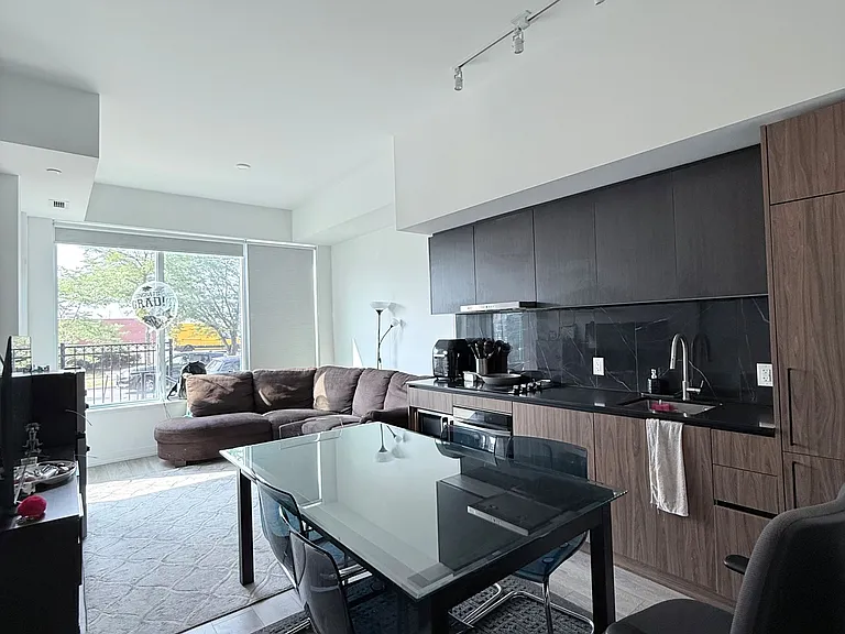 1100 Sheppard Ave W #122 — Photo 2