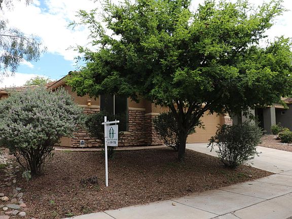 3rd image of 220 E Placita Lago Del Encanto