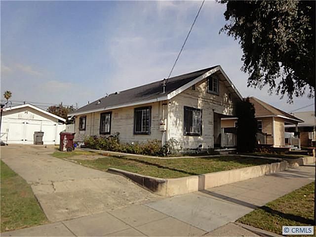 2nd image of 1425 W 6th St