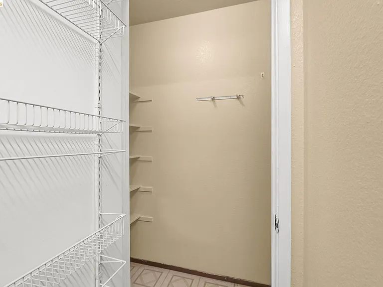 981 Cheryl Ann Cir #40 — Photo 21
