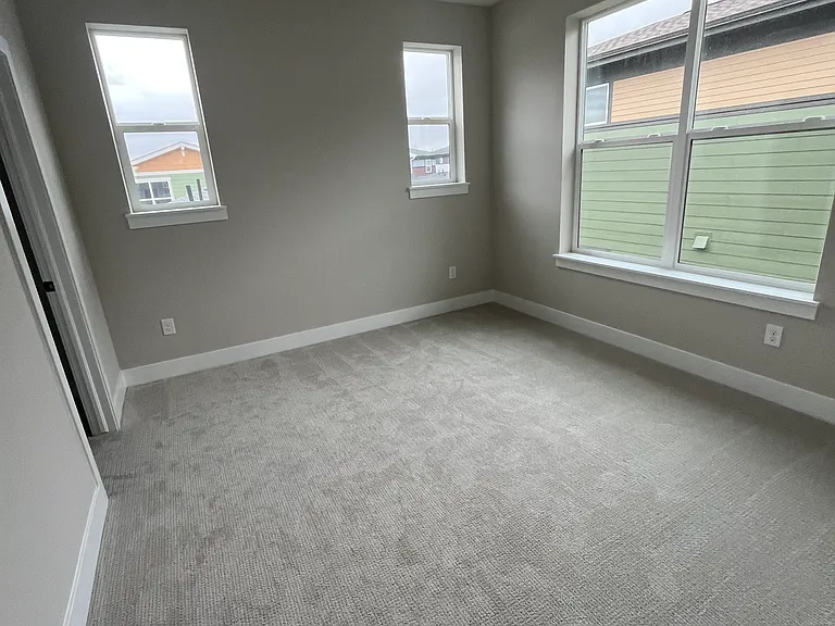 958 Superior Dr — Photo 9