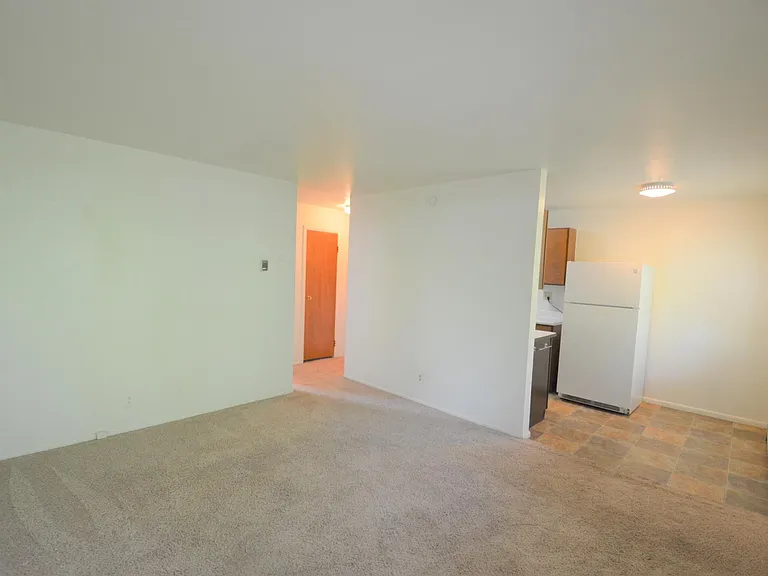 3150 Madison Ave #8 — Photo 2