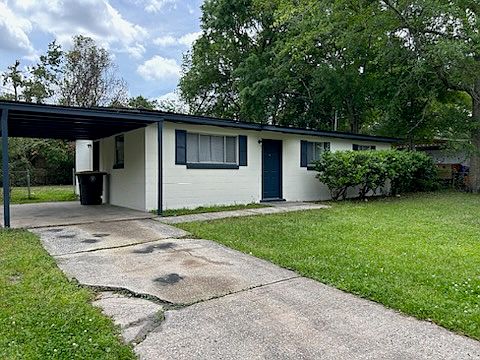 3rd image of 6814 Tinkerbell Ln