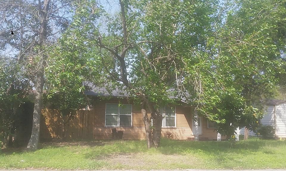 1st image of 107 McMasters Ave