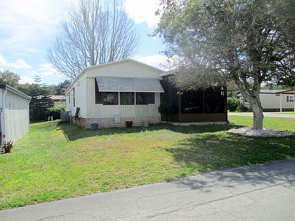 2nd image of 8 Sunrise Ln