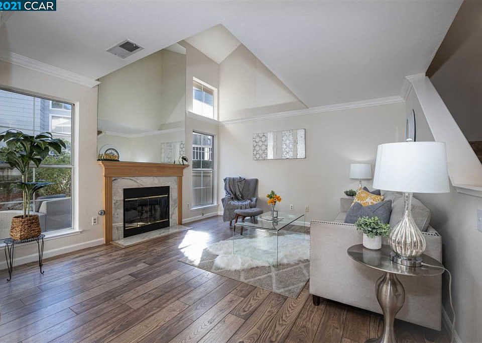 1st image of 305 Warmcastle Ct