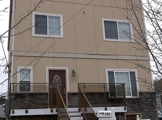 122 26th Ave, Seattle, WA 98122