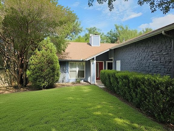 3rd image of 11815 Lochridge Dr #A
